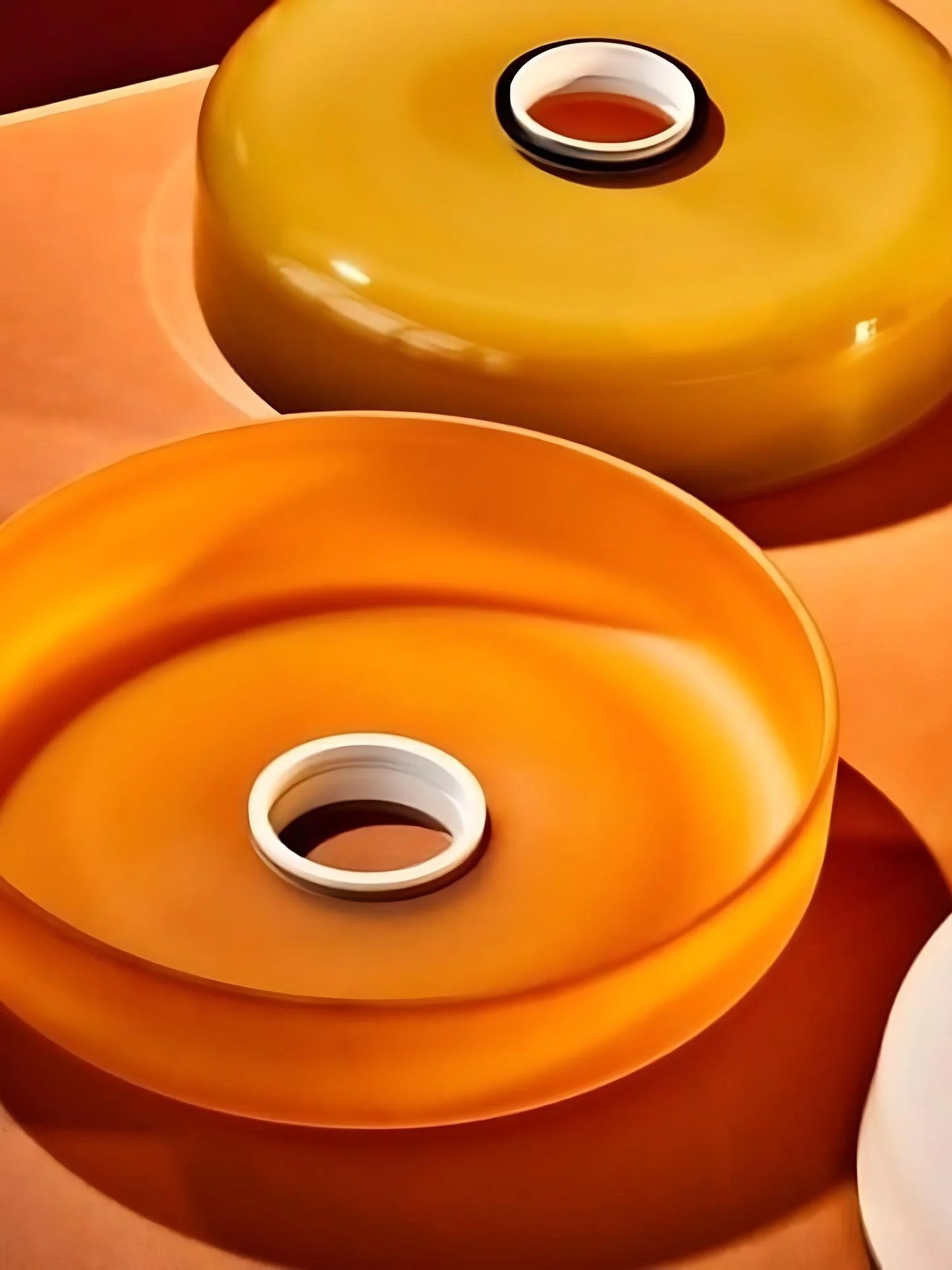 Avero Disc Pendant Lamp – Contemporary Glass Balance