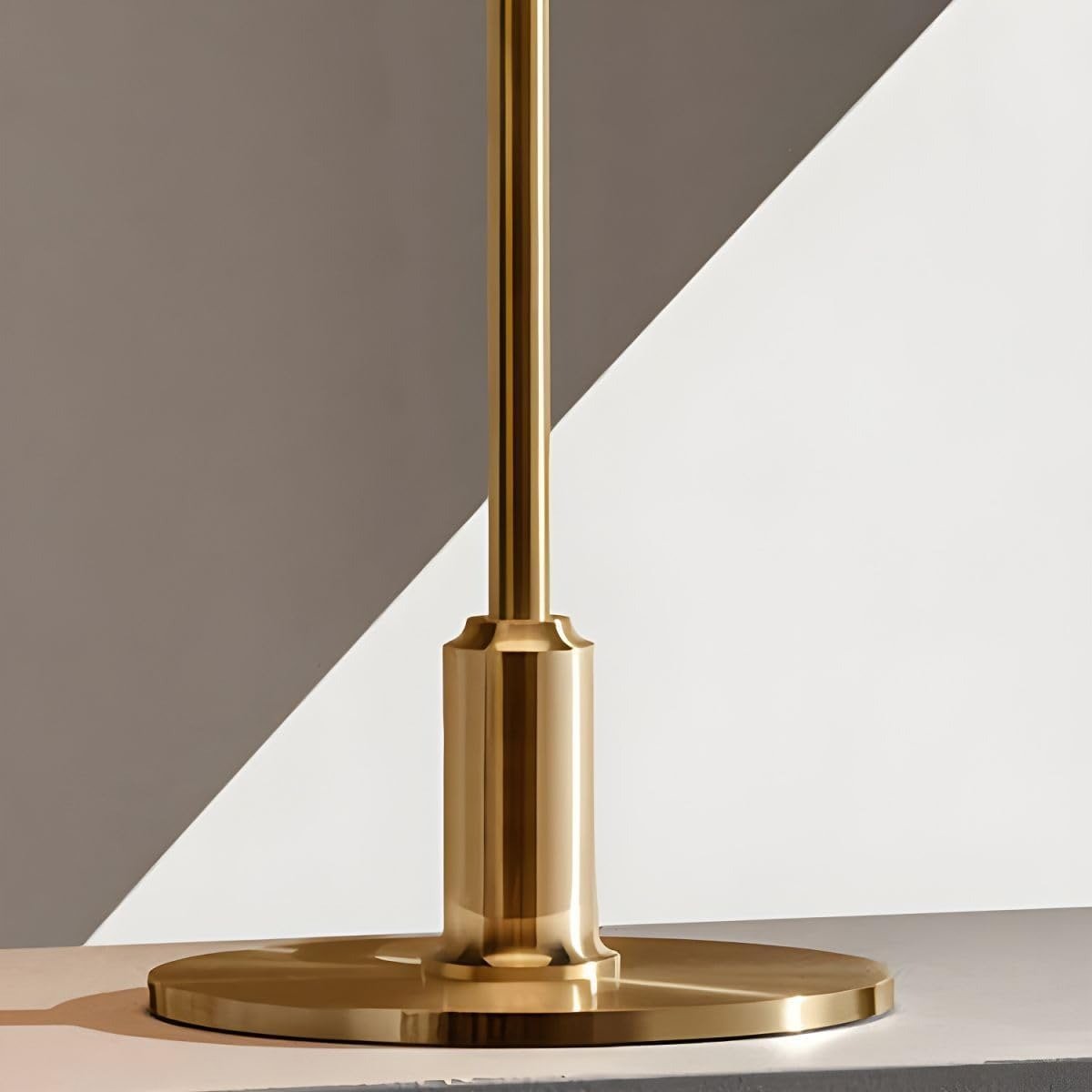 Luna Bauhaus table lamp modern design