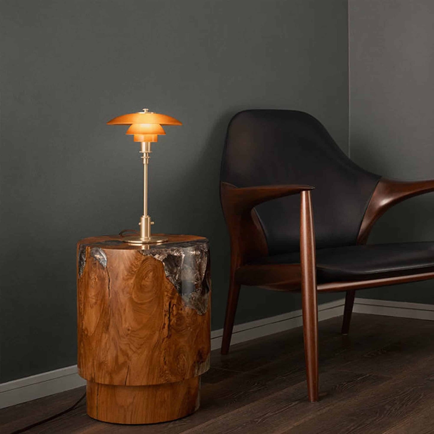Luna Bauhaus table lamp modern design