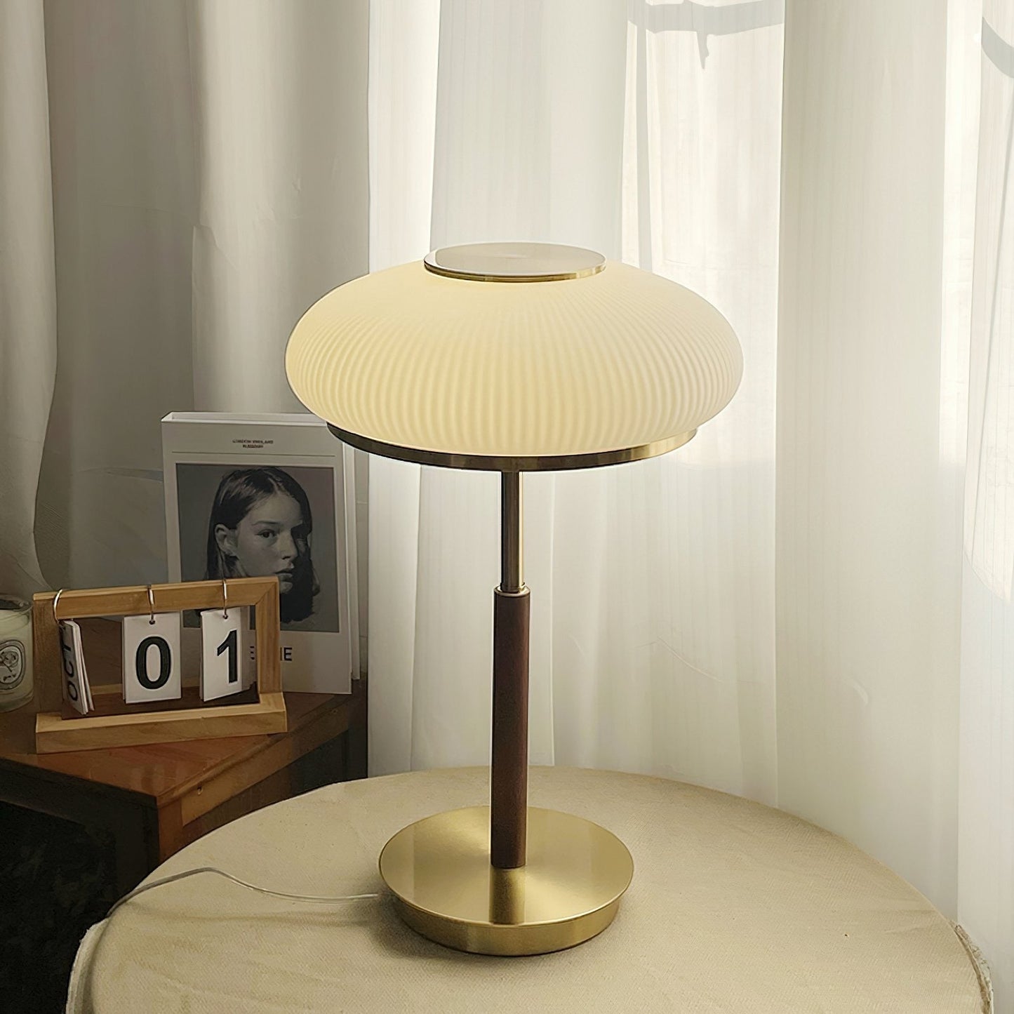 Matsutake Bloom Table Lamp – Elegant Table Lighting