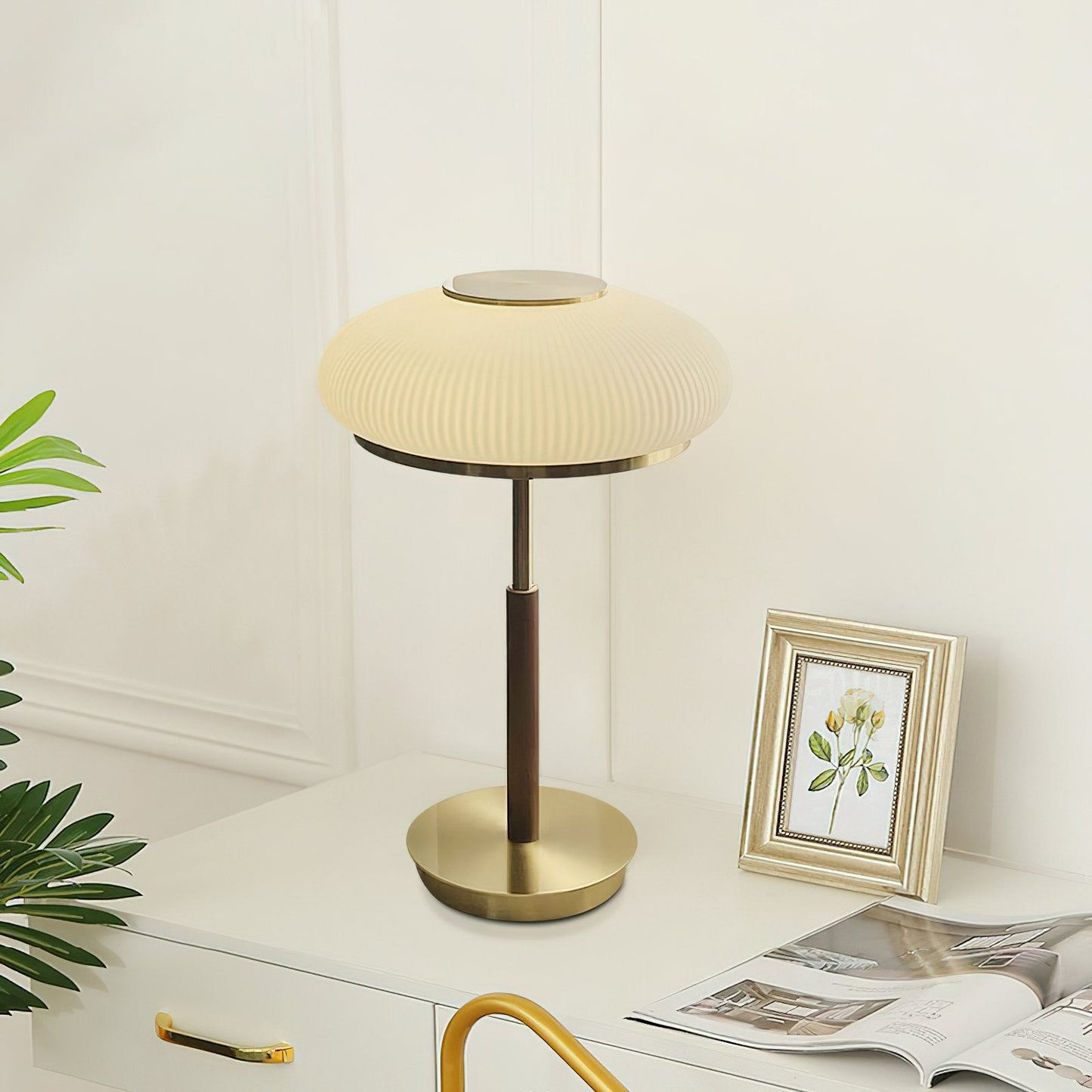 Matsutake Bloom Table Lamp – Elegant Table Lighting