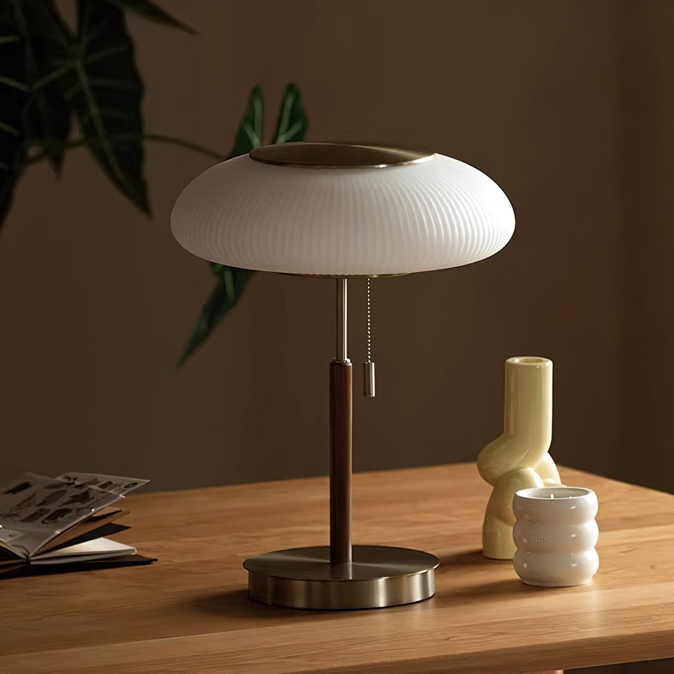 Matsutake Bloom Table Lamp – Elegant Table Lighting