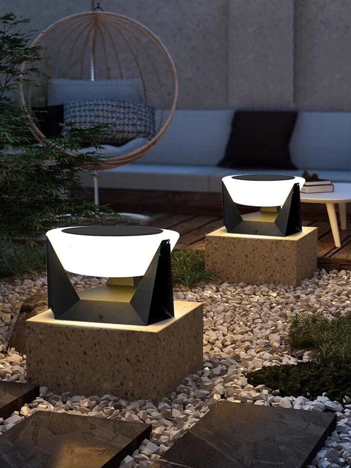 Solaris Pathway Light – Modern Outdoor Illumination