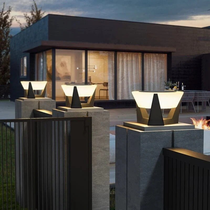 Solaris Pathway Light – Modern Outdoor Illumination
