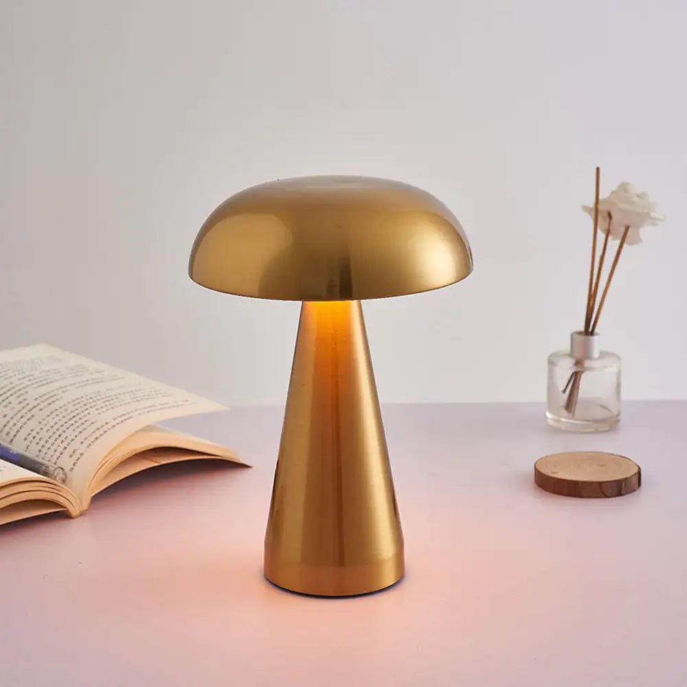 Stella Cordless Table Lamp - goldenlumen