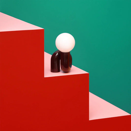 Curvia Neotenic Table Lamp – Playful Modern Lighting