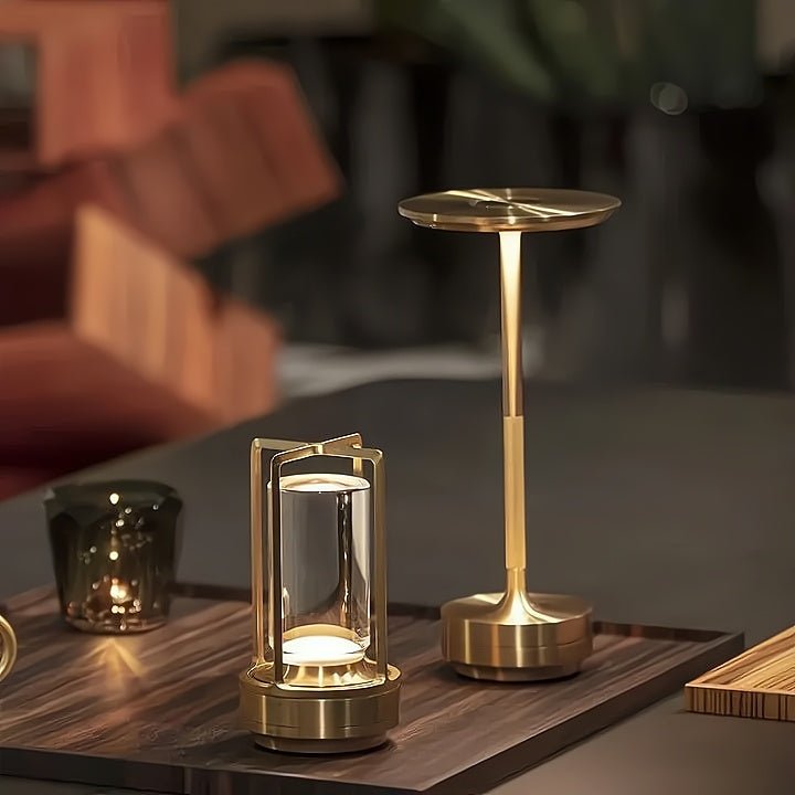 Freedom Disk cordless rechargeable table lamp