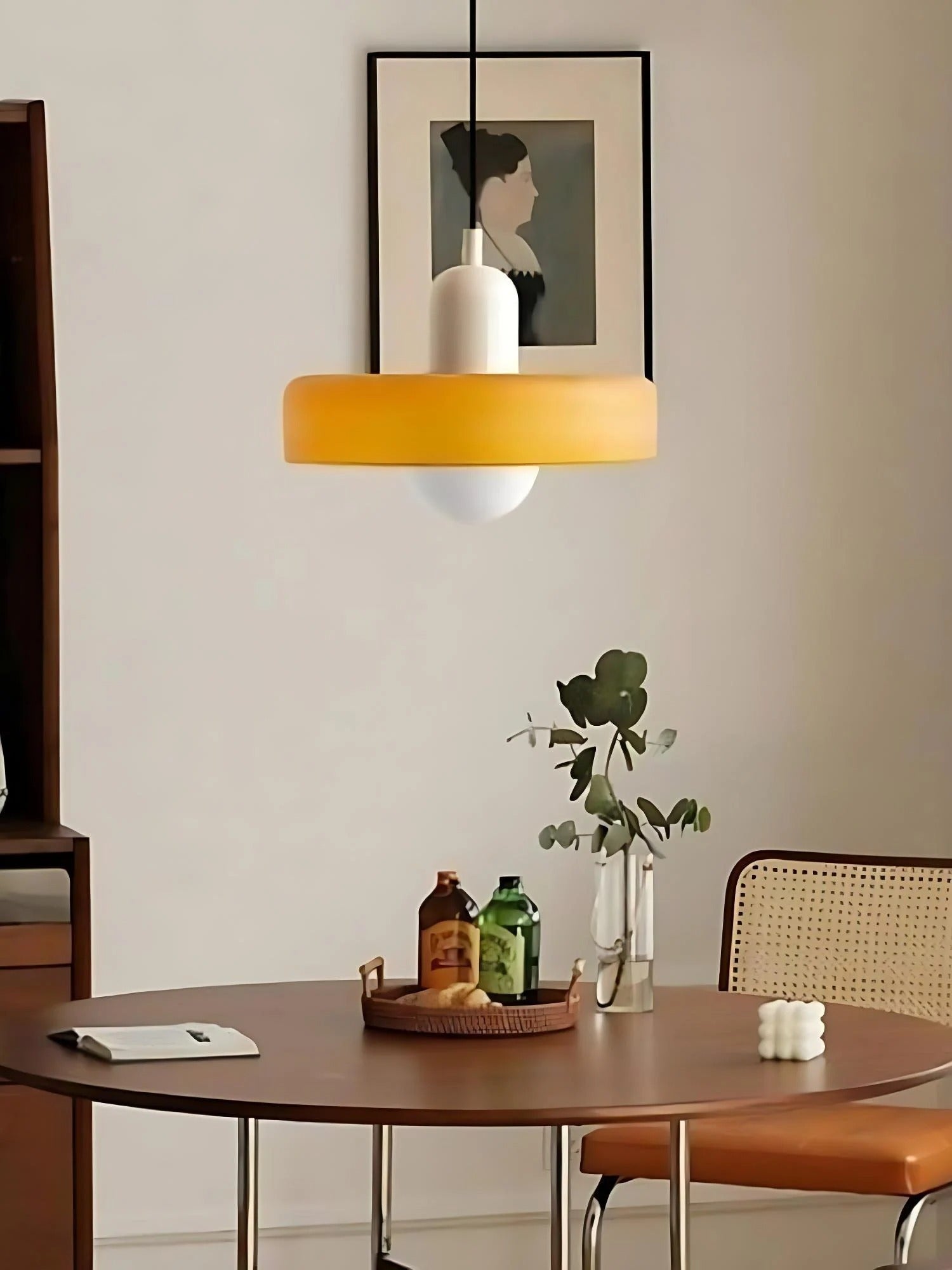 Avero Disc Pendant Lamp – Contemporary Glass Balance