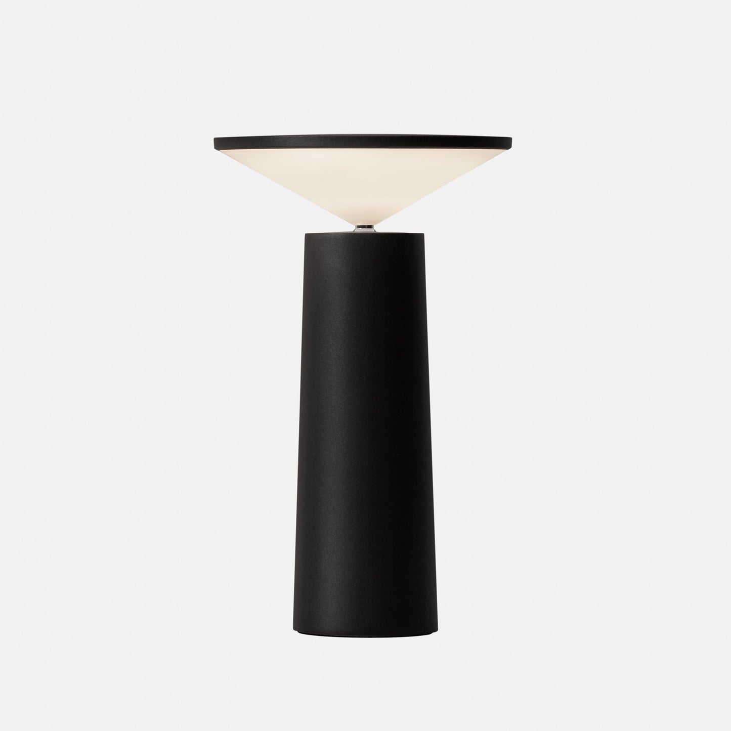 Rivo Cordless Table Lamp – Modern Sculptural Ambience