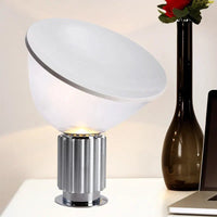 Inversa Table Lamp – Sculptural Ambient Light