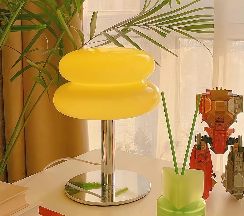 Macaron Elegance Table Lamp - goldenlumen