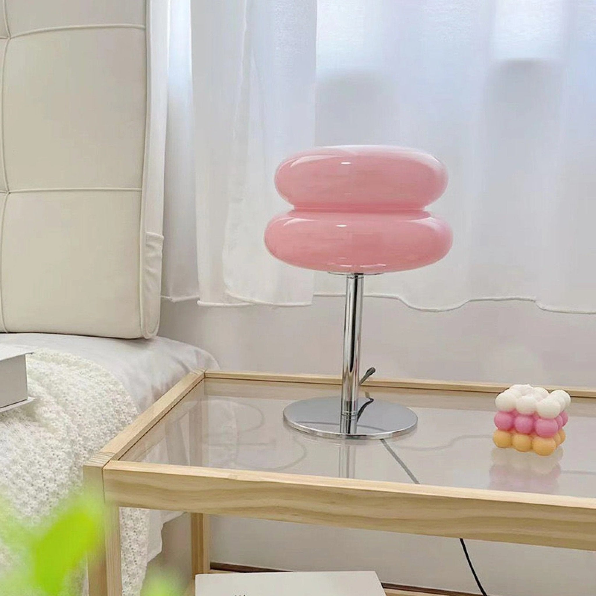 Macaron Elegance Table Lamp - goldenlumen