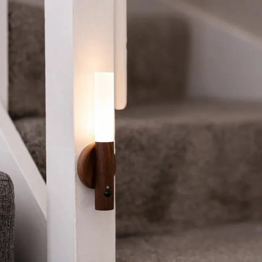 Sleek Motion Light - goldenlumen