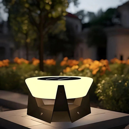 Solaris Pathway Light – Modern Outdoor Illumination