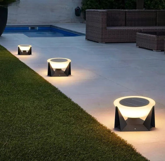 Solaris Pathway Light – Modern Outdoor Illumination
