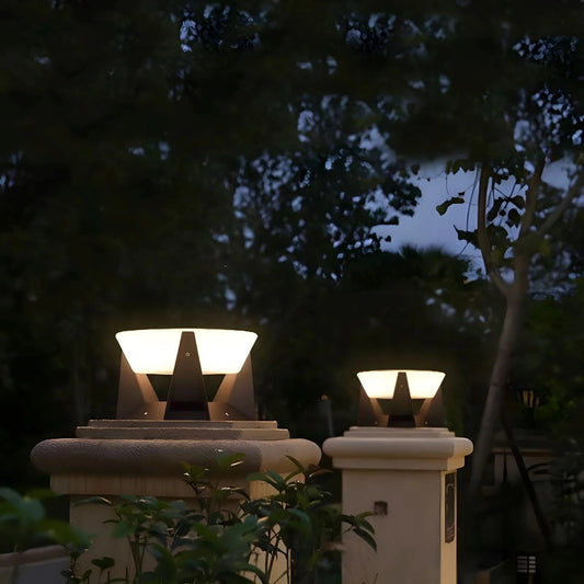 Solaris Pathway Light – Modern Outdoor Illumination