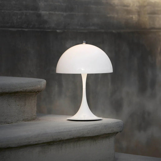 Vantara Table Lamp – Contemporary Minimalist Lighting