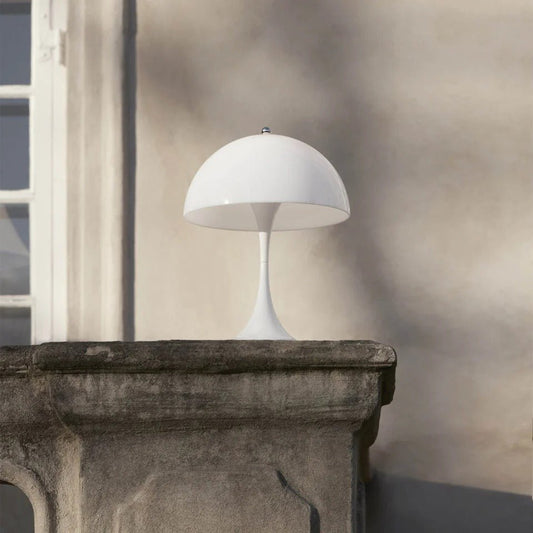 Vantara Table Lamp – Contemporary Minimalist Lighting