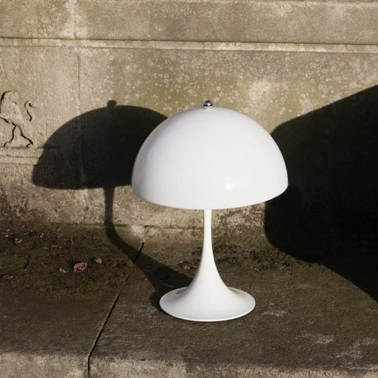 Vantara Table Lamp – Contemporary Minimalist Lighting