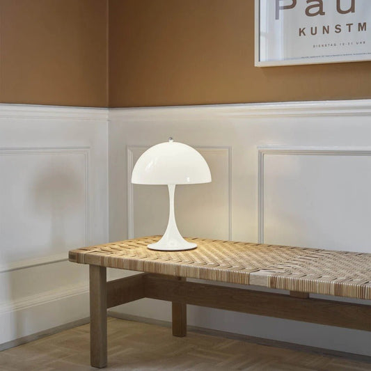 Vantara Table Lamp – Contemporary Minimalist Lighting