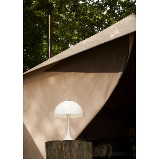 Vantara Table Lamp – Contemporary Minimalist Lighting