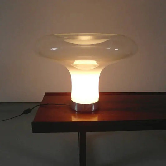 Vetra Table Lamp – Elegant Glass Form