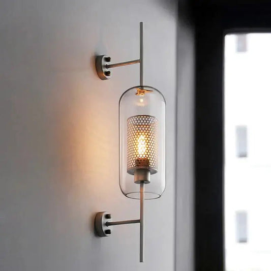 Vinta Crystal Wall Sconce - goldenlumen