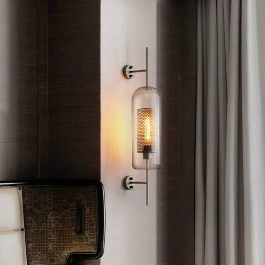 Vinta Crystal Wall Sconce - goldenlumen