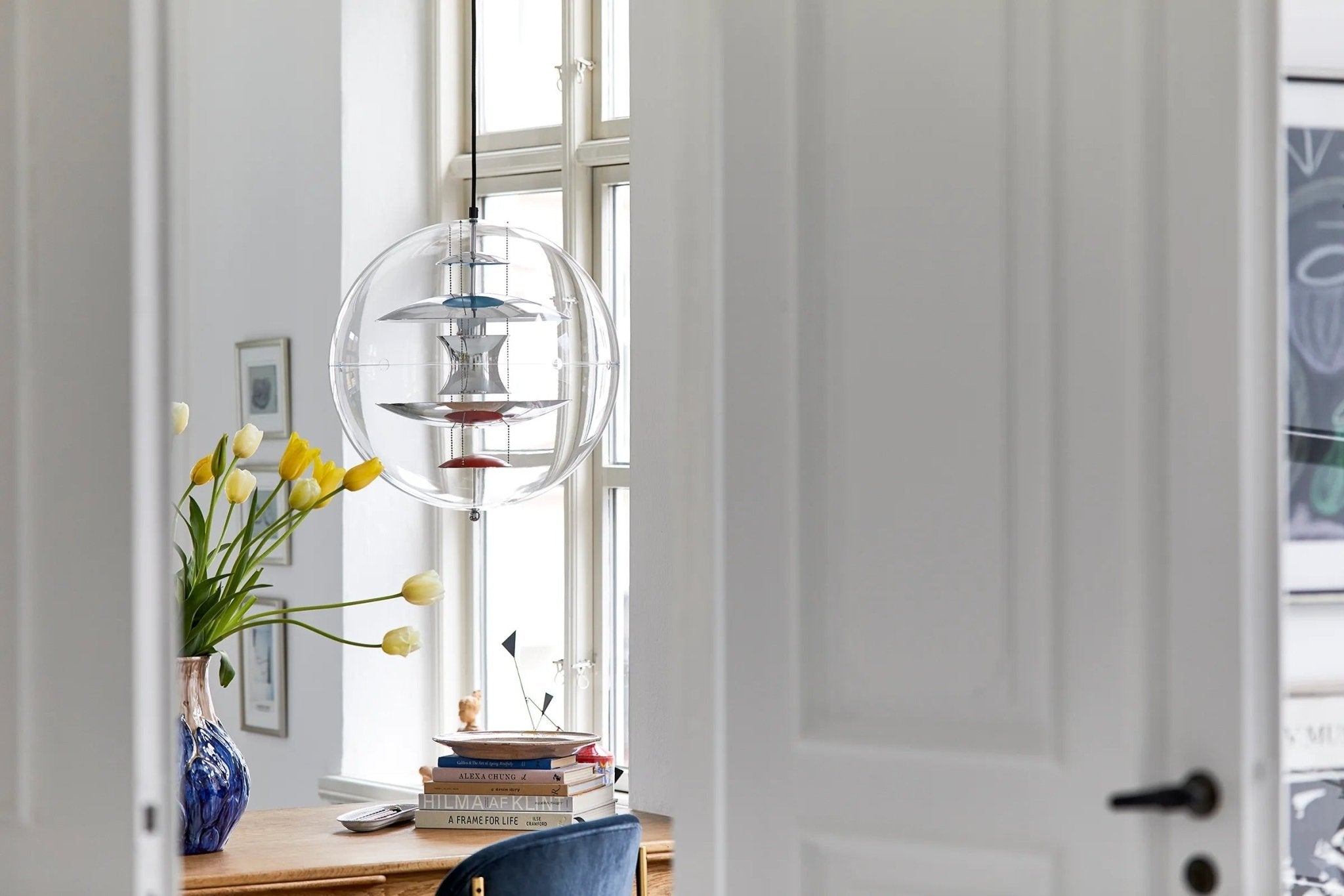 VP Halo Pendant Lamp – Modern Globe Ceiling Light